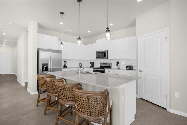 Building Photo - 16200 St Martin St