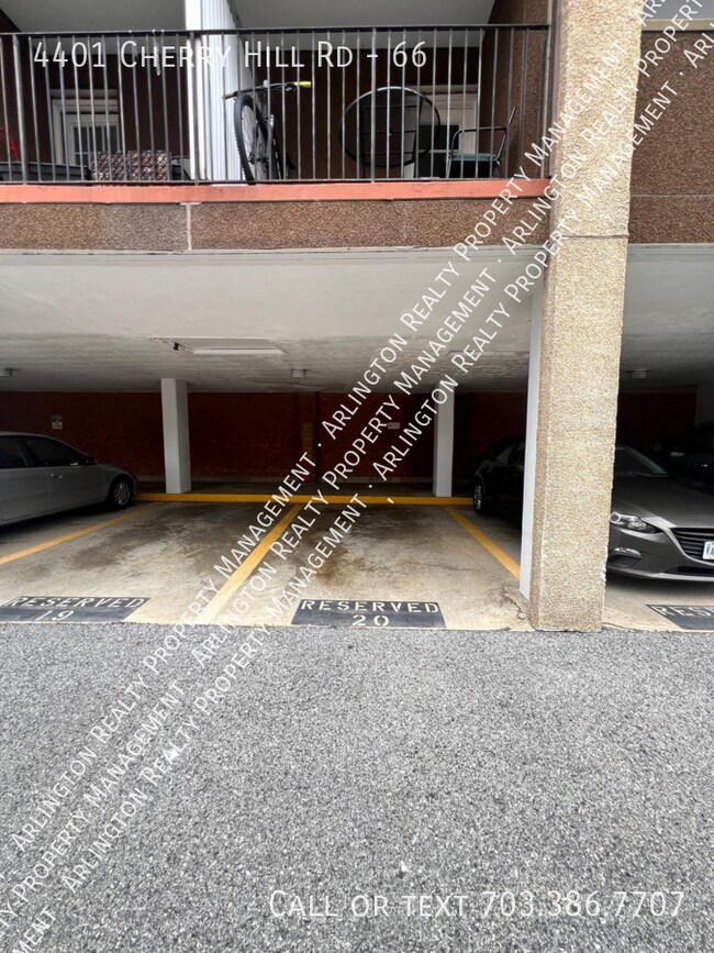 Building Photo - 4401 Cherry Hill Rd