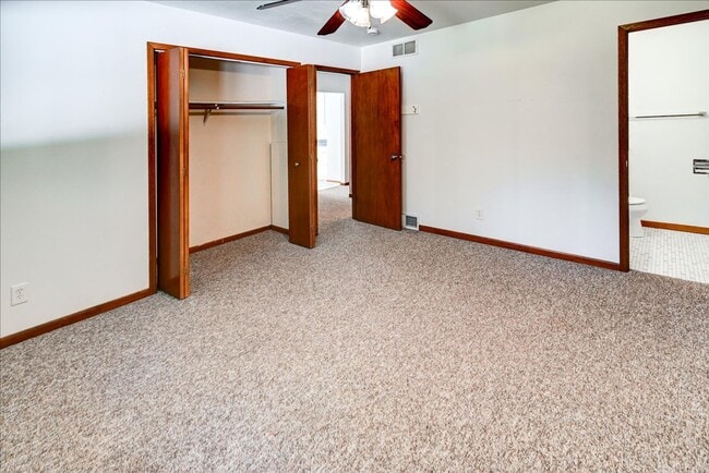 Building Photo - 4603 Dennis Dr