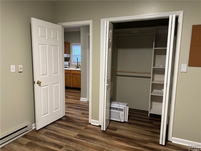 Building Photo - 28 Mcharrie St