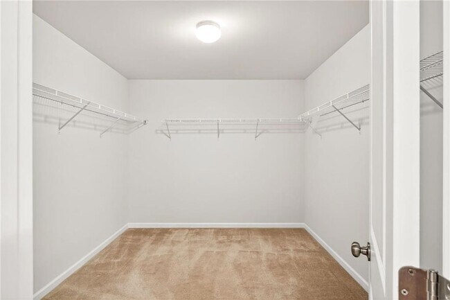 Building Photo - 5377 Fountainhead Ln