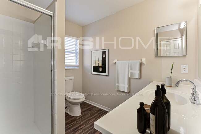 Building Photo - 1540 Oak Hill Trail