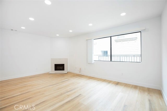 Building Photo - 1327 Barrington Way
