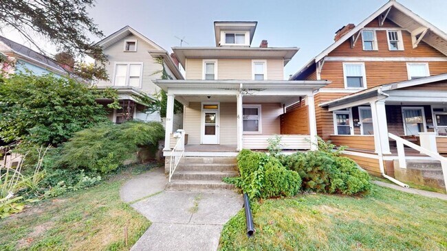 Building Photo - 163 E Maynard Ave