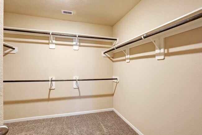 Building Photo - 3015 McDonough Way