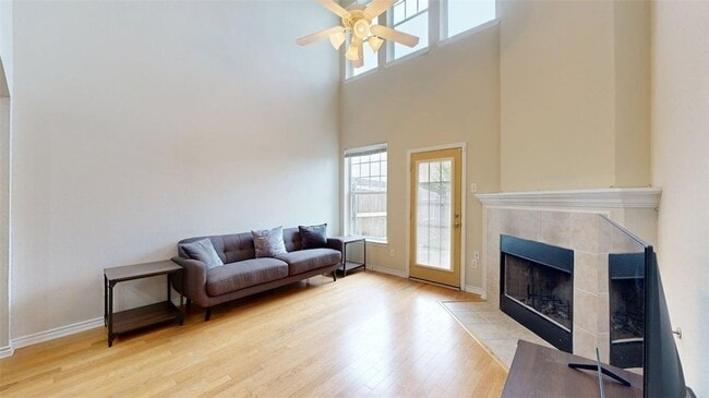 Building Photo - 4307 Spring Hill Drive