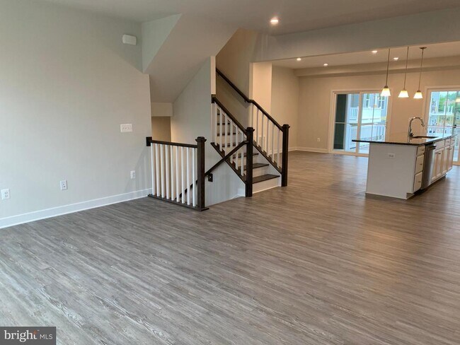 Building Photo - 11263 Dry Spring Dr