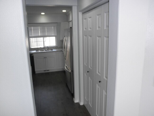 Building Photo - Updated