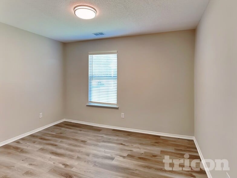 Building Photo - 7 Glassglenn Dr