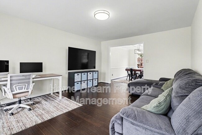 Building Photo - 7415 Sterling Dr