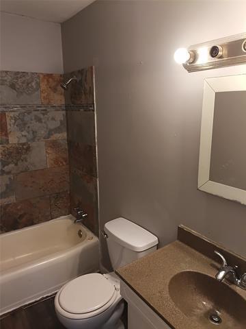 Building Photo - 2003 Johnson St