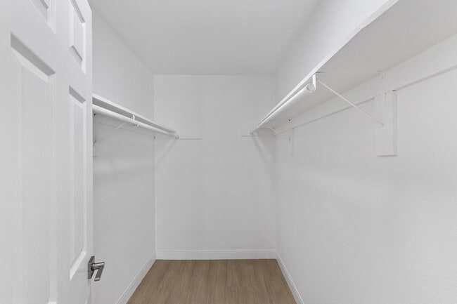 Building Photo - 6825 N 81st Ln