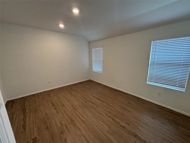 Building Photo - 1739 Sahara Dr