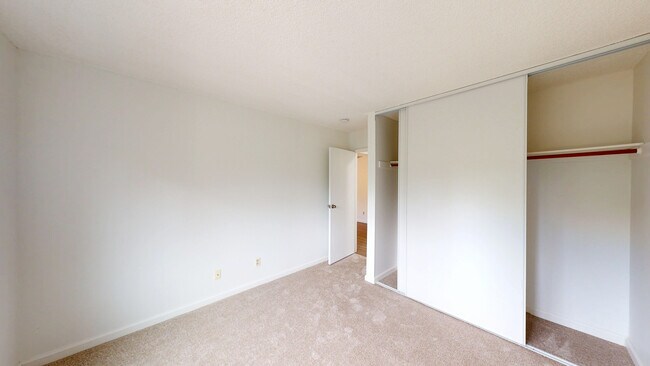 Building Photo - 541 Alameda del Prado