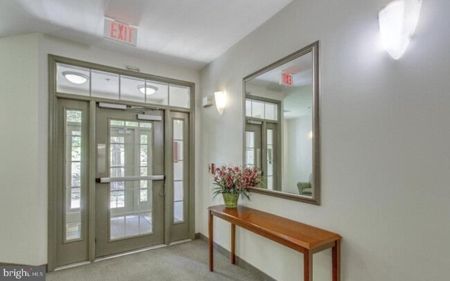 Building Photo - 4151 Castlecary Ln