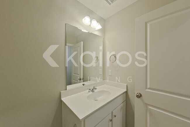 Building Photo - 5062 Cobalt Fls Bnd