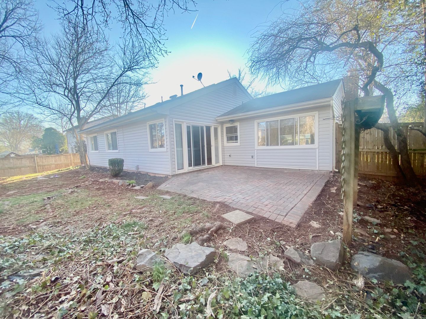 Building Photo - 120 S Fox Rd