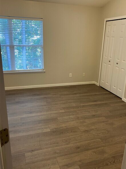 Master Bedroom - 119 South St