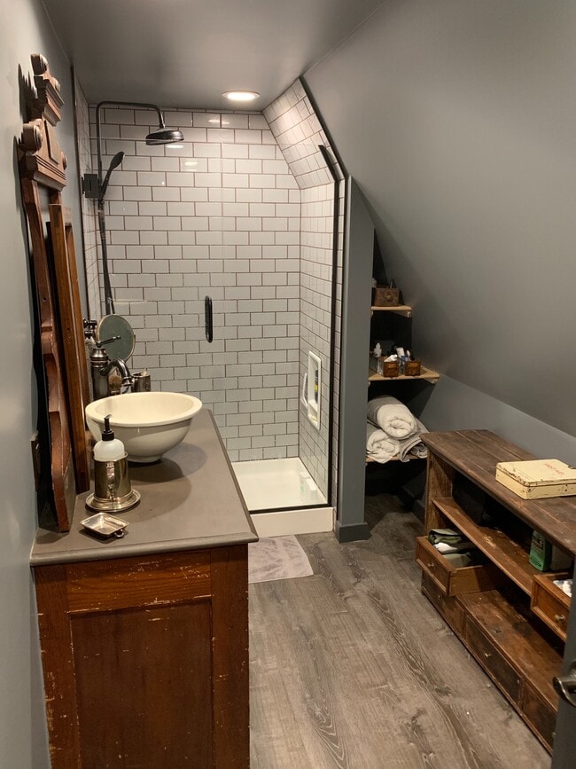 Building Photo - 334 Pine Glade Rd