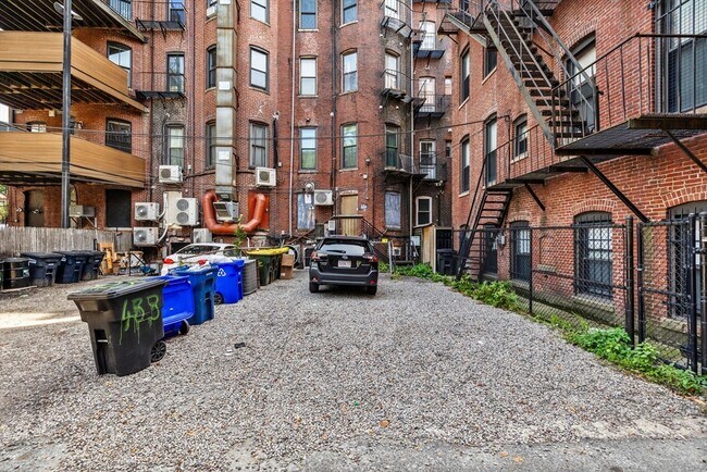 Building Photo - 433 Columbus Ave