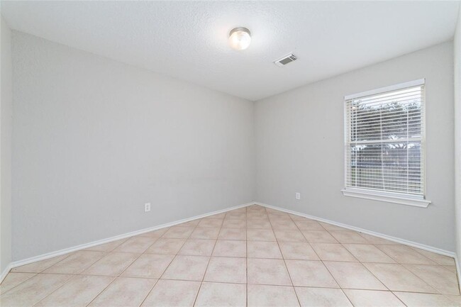 Building Photo - 26146 Travis Brook Dr