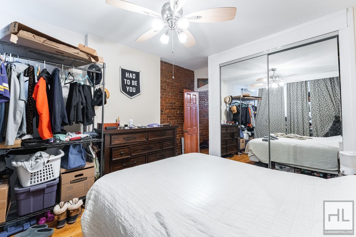 Building Photo - 7 AVENUE