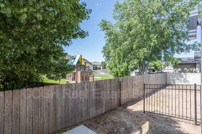 Building Photo - 8441 W 37th Ct N