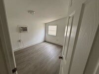 Building Photo - 701 N J St