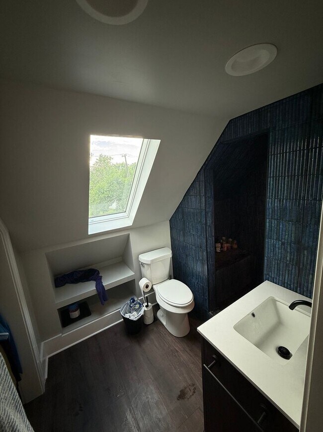 Building Photo - Charming 3BR House in Waterford