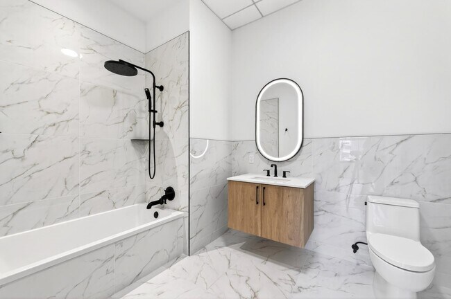 Building Photo - 38 Jackson St