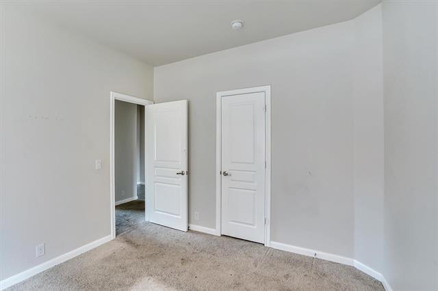 Building Photo - 816 Oriel Cir