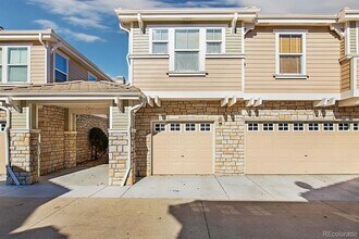 Building Photo - Bright Open-Concept Condo with 1-Car Garage in Prime Commuter Location