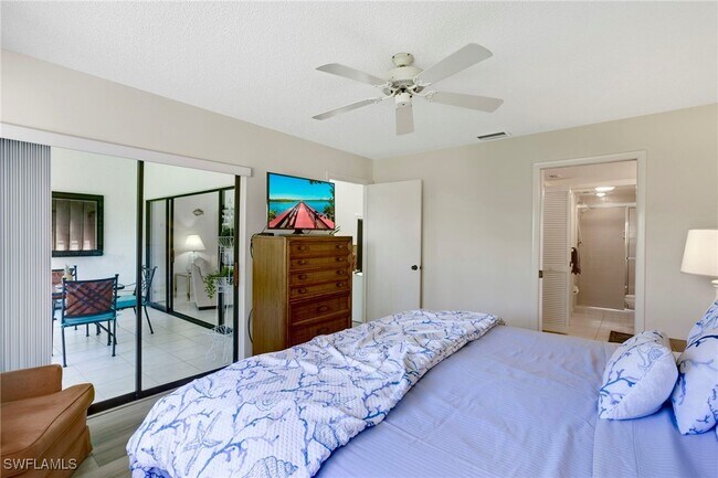 Building Photo - 15400 Cedarwood Ln