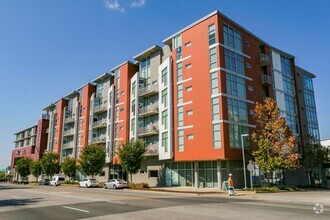 Building Photo - Charming Apartment in Nashville!