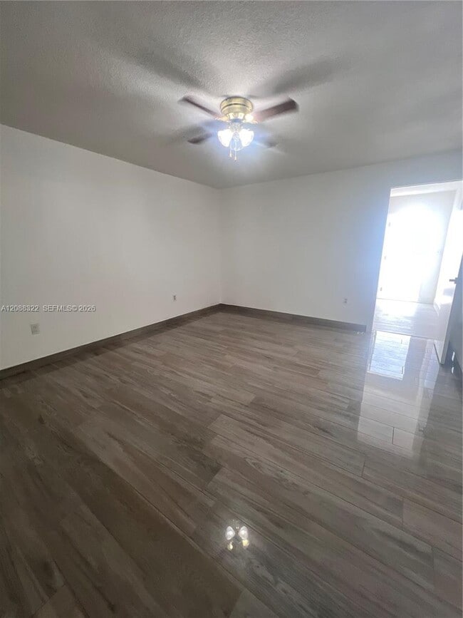Building Photo - 1615 SW 137th Pl