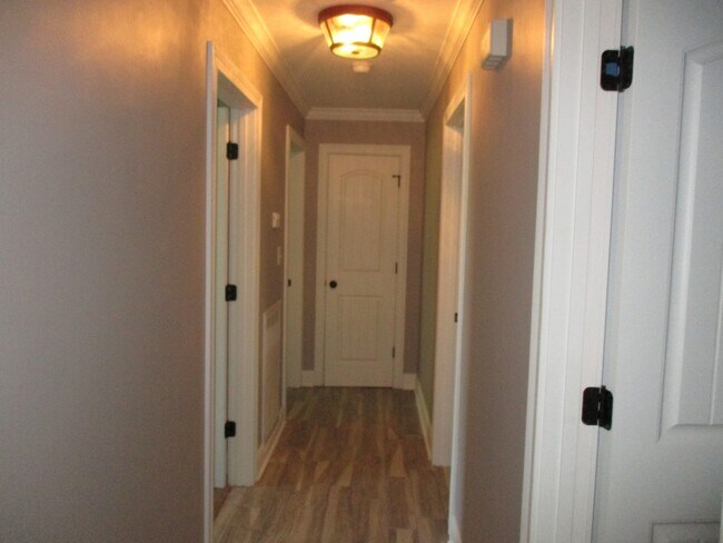 Building Photo - 3 Bedroom 2 Bath Home For Rent Across From...