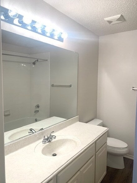 Building Photo - 3912 Rushden Ct