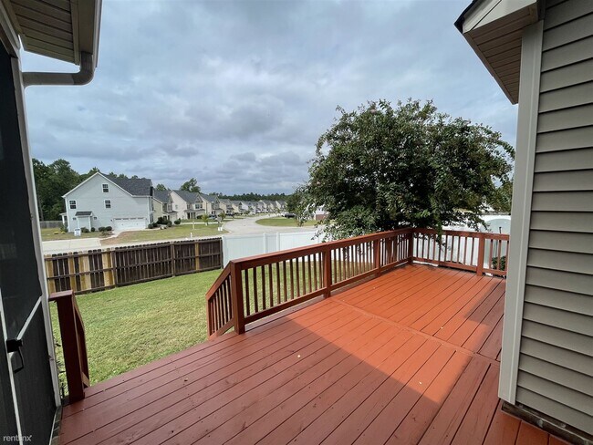 Building Photo - 5 br, 4 bath House - 14 Marquis Drive