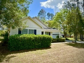 Building Photo - 46 Live Oak Trail