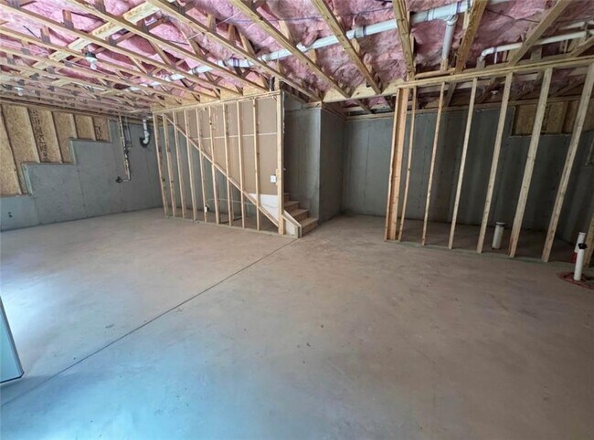 Building Photo - 25 Bush Arbor Pl