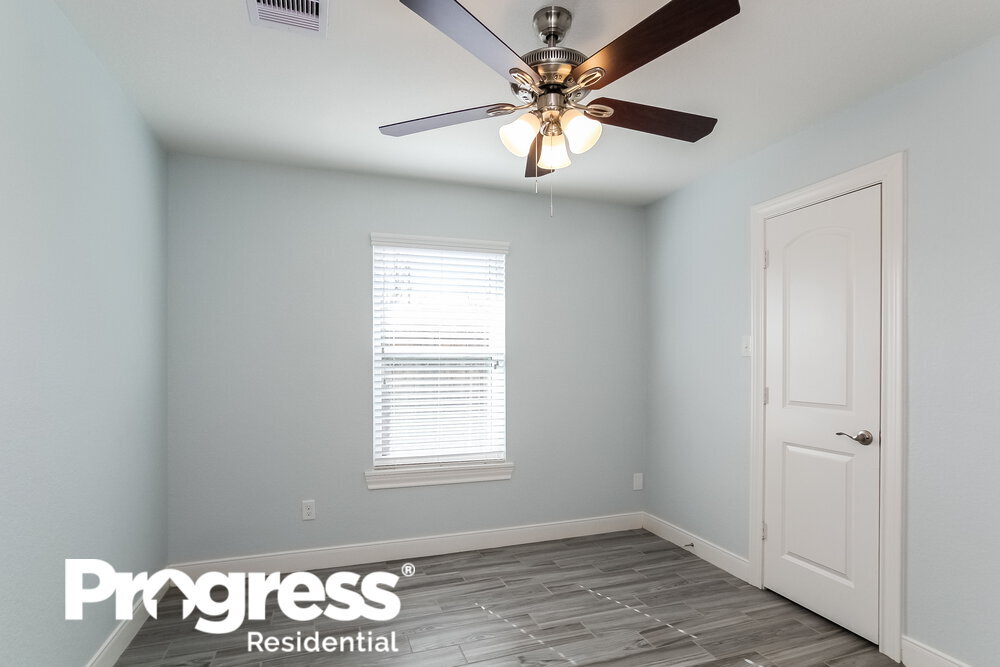 Building Photo - 1140 Glenda St