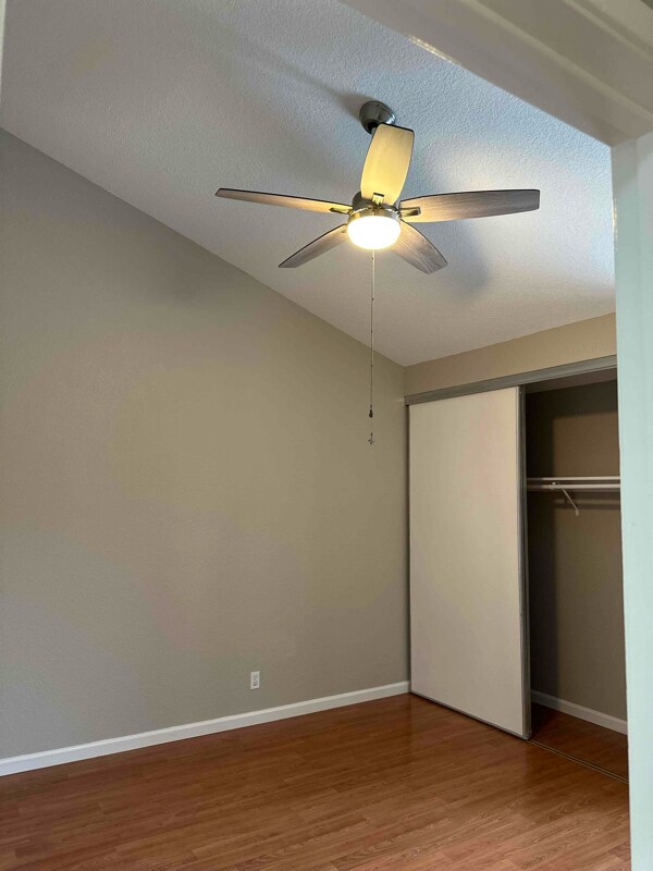 Building Photo - 134 W Rincon Ave