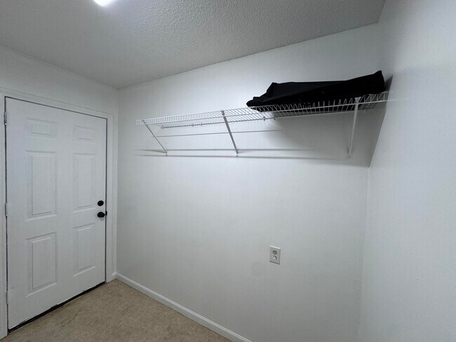 Building Photo - 6868 E Bay Blvd