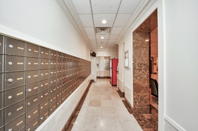 Building Photo - 3525 Sage Rd