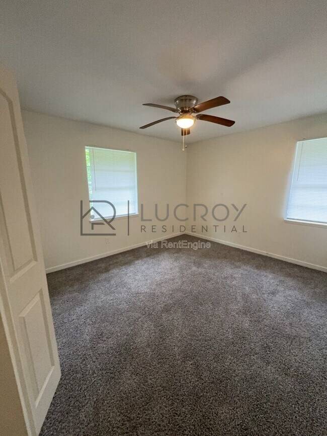 Building Photo - 1513 Maria Dr