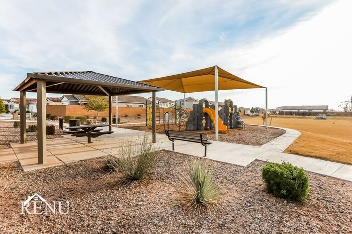 Building Photo - 35621 W San Capistrano Ave