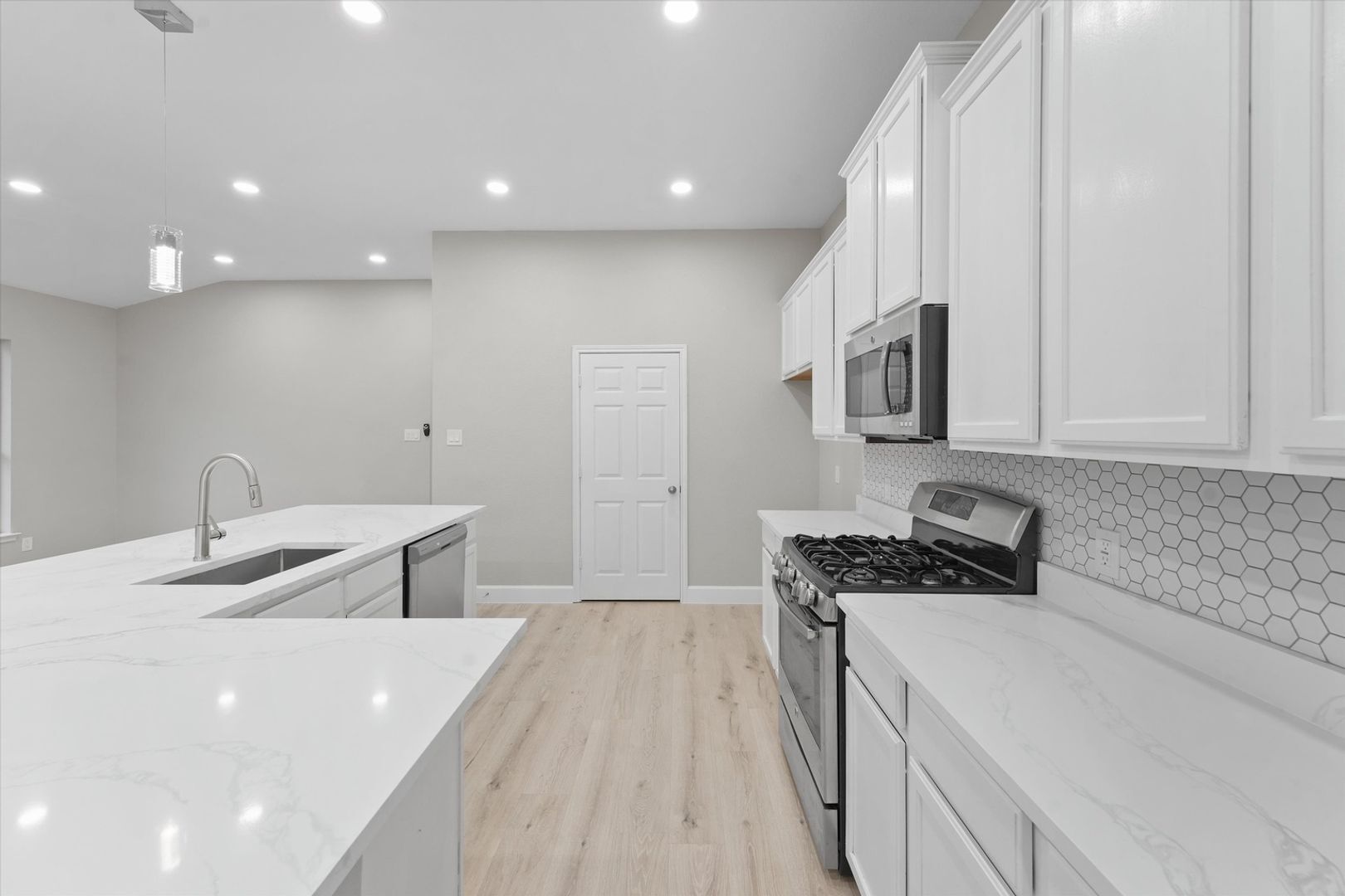 Building Photo - 21405 Naples Holw Ln