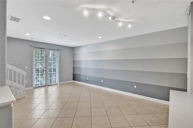 Building Photo - 808 SW 147th Ave