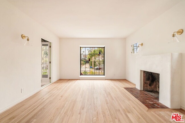 Building Photo - 2228 Prospect Ave