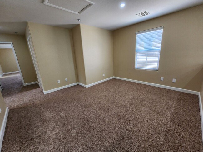 Building Photo - Desirable 3 Bedroom Home at Inspirada Community